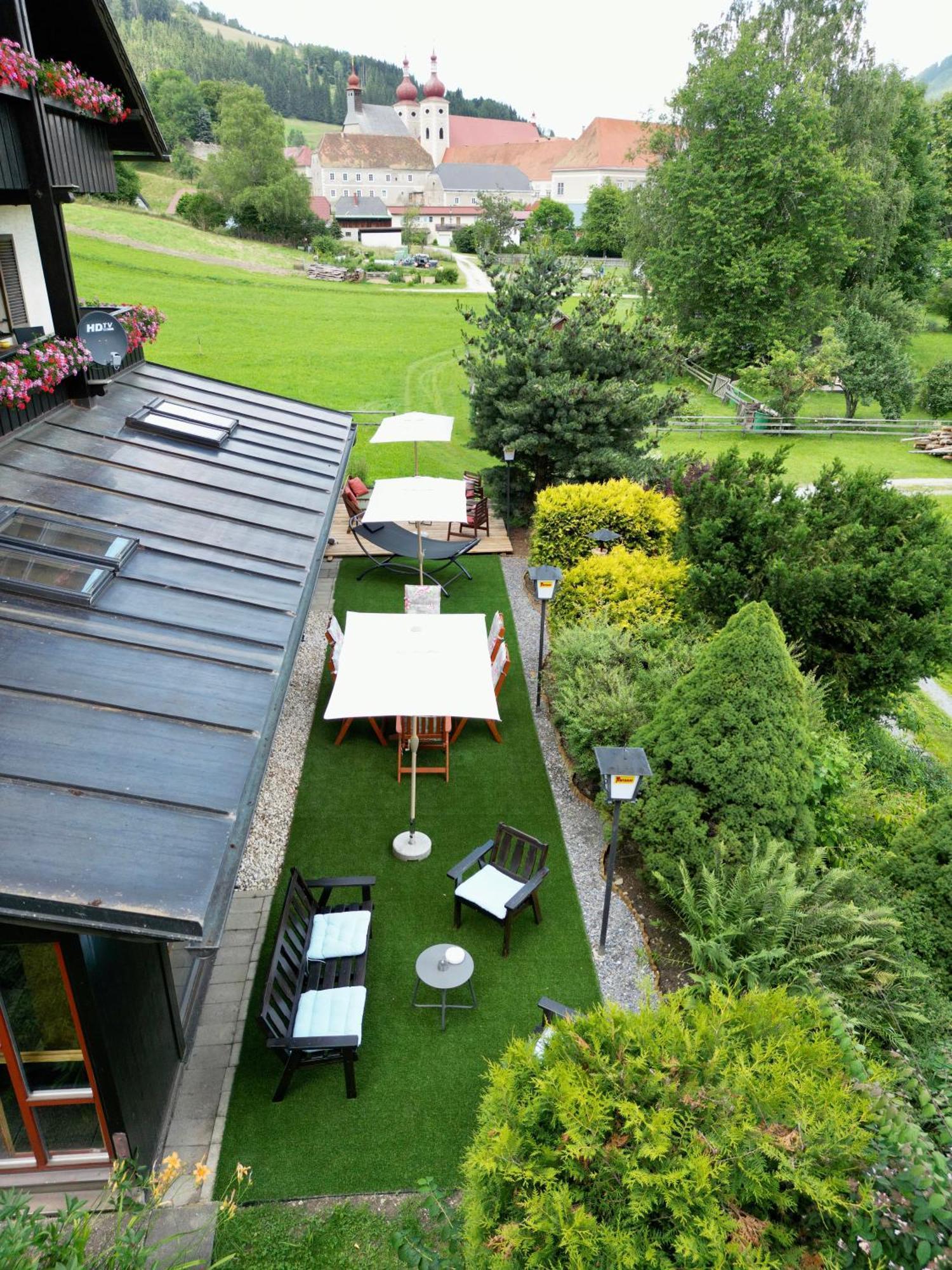 Pension Lambrecht Sankt Lambrecht Exteriör bild